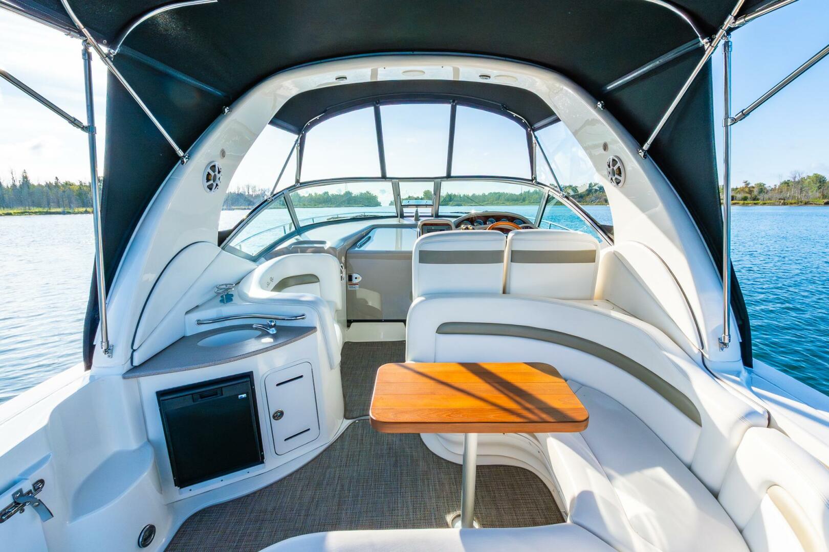 2007 Sea Ray 320 Sundancer - Image 15
