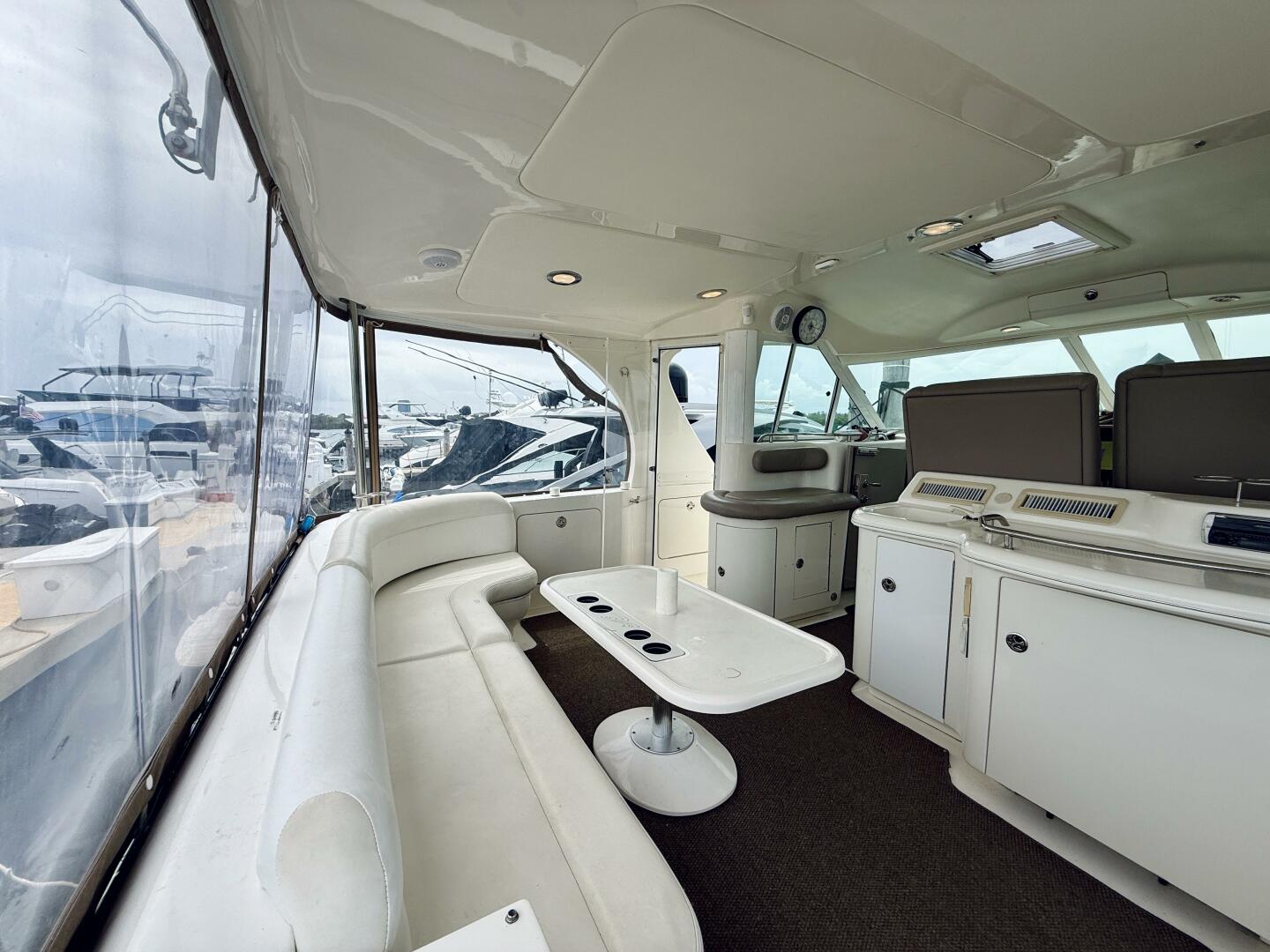 2003 Sea Ray 480 Motor Yacht - Image 13