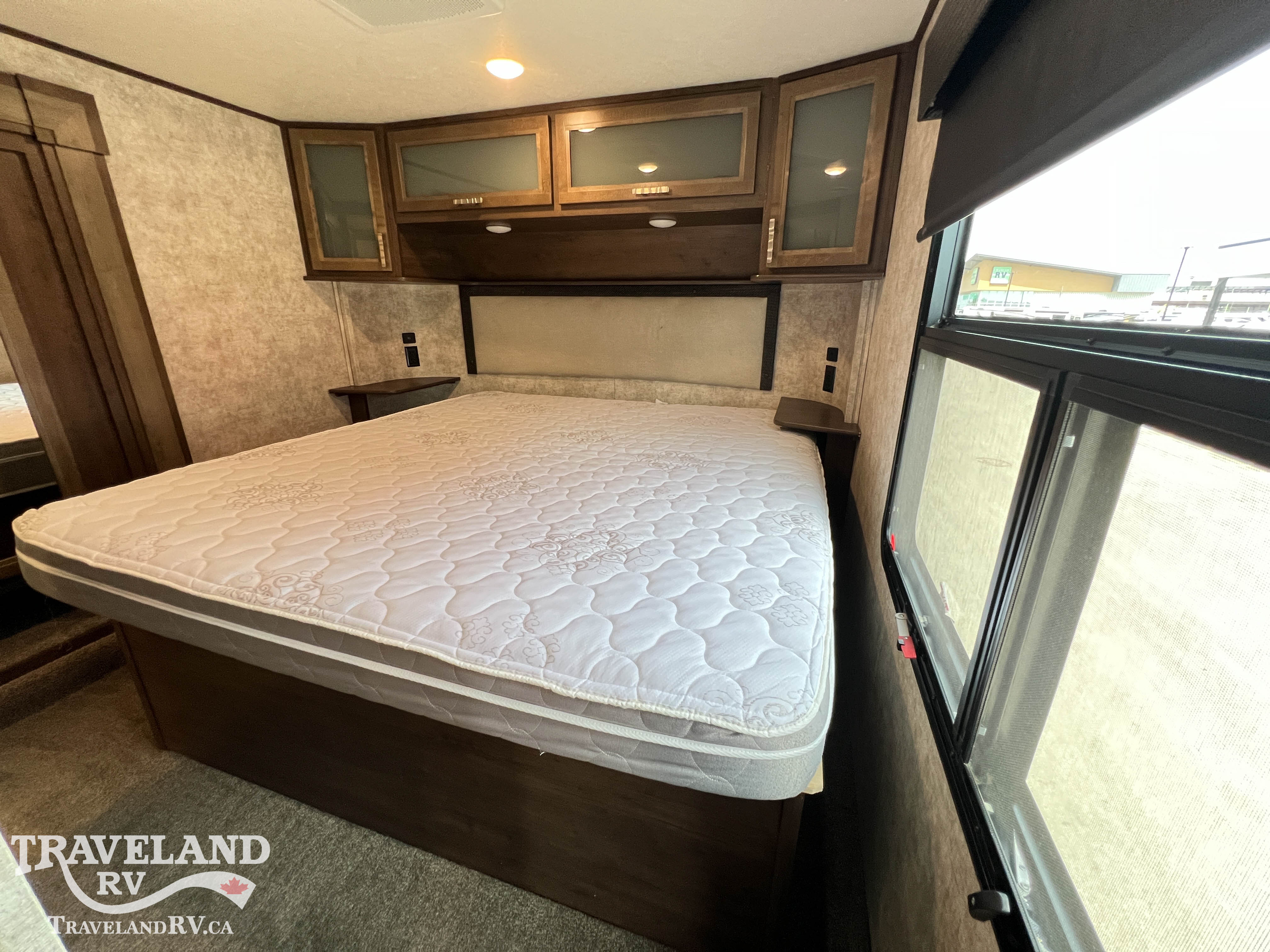 2019 Highland Ridge Highlander HF350H - Image 14
