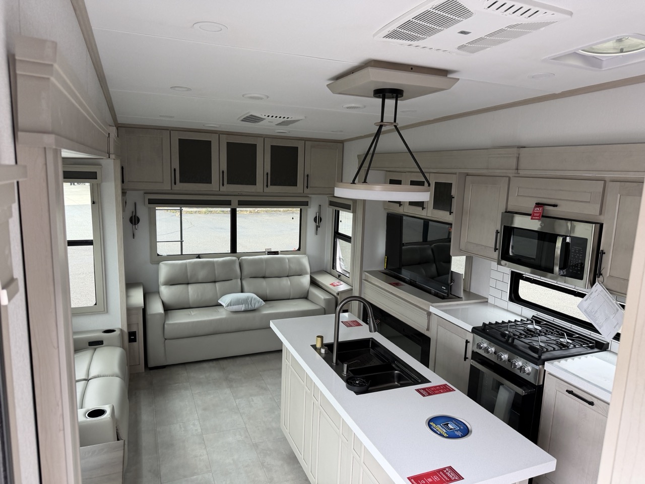 2026 Grand Design Solitude 310GK - Image 26