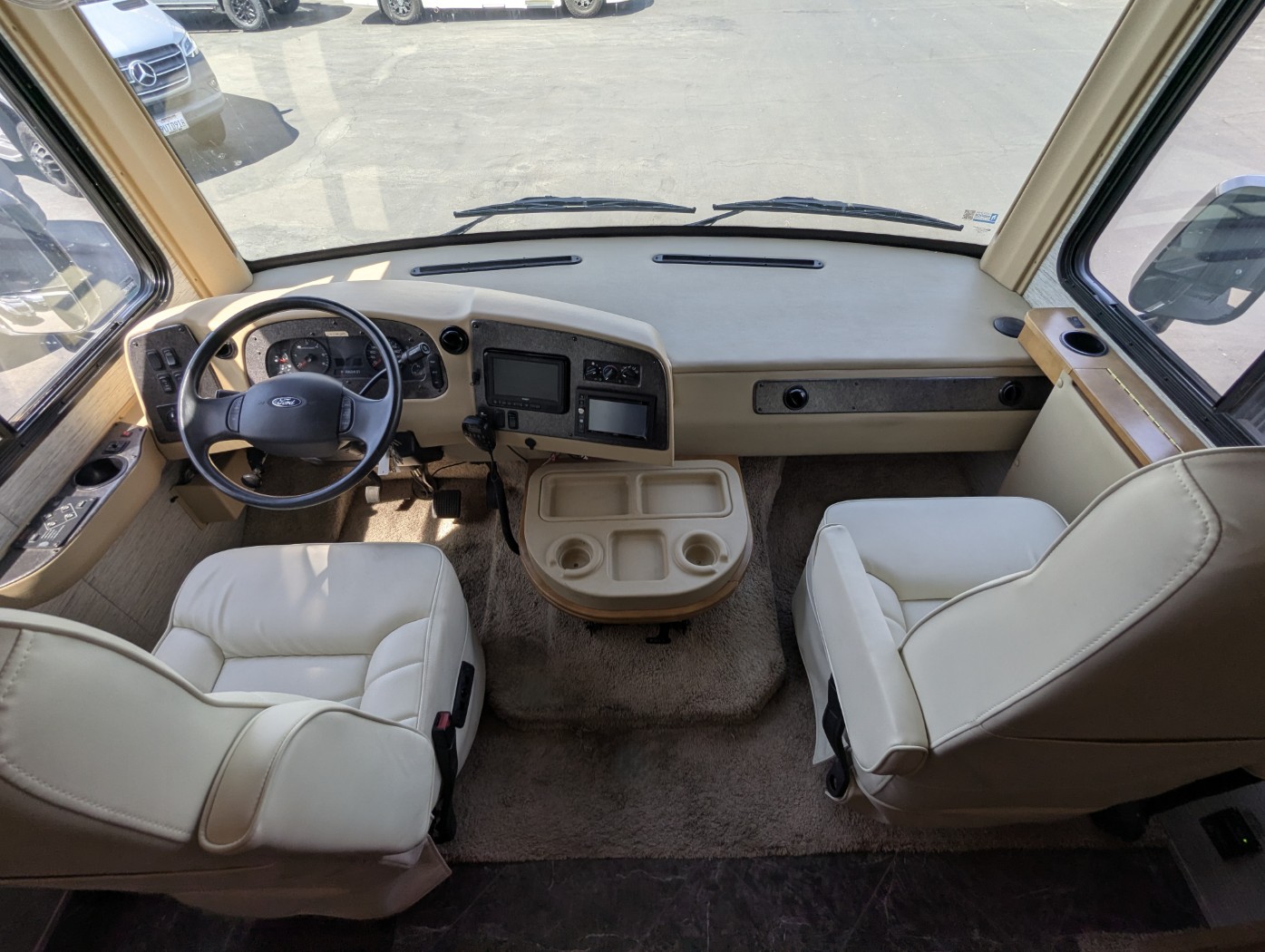 2016 Newmar Bay Star 3403 - Image 11