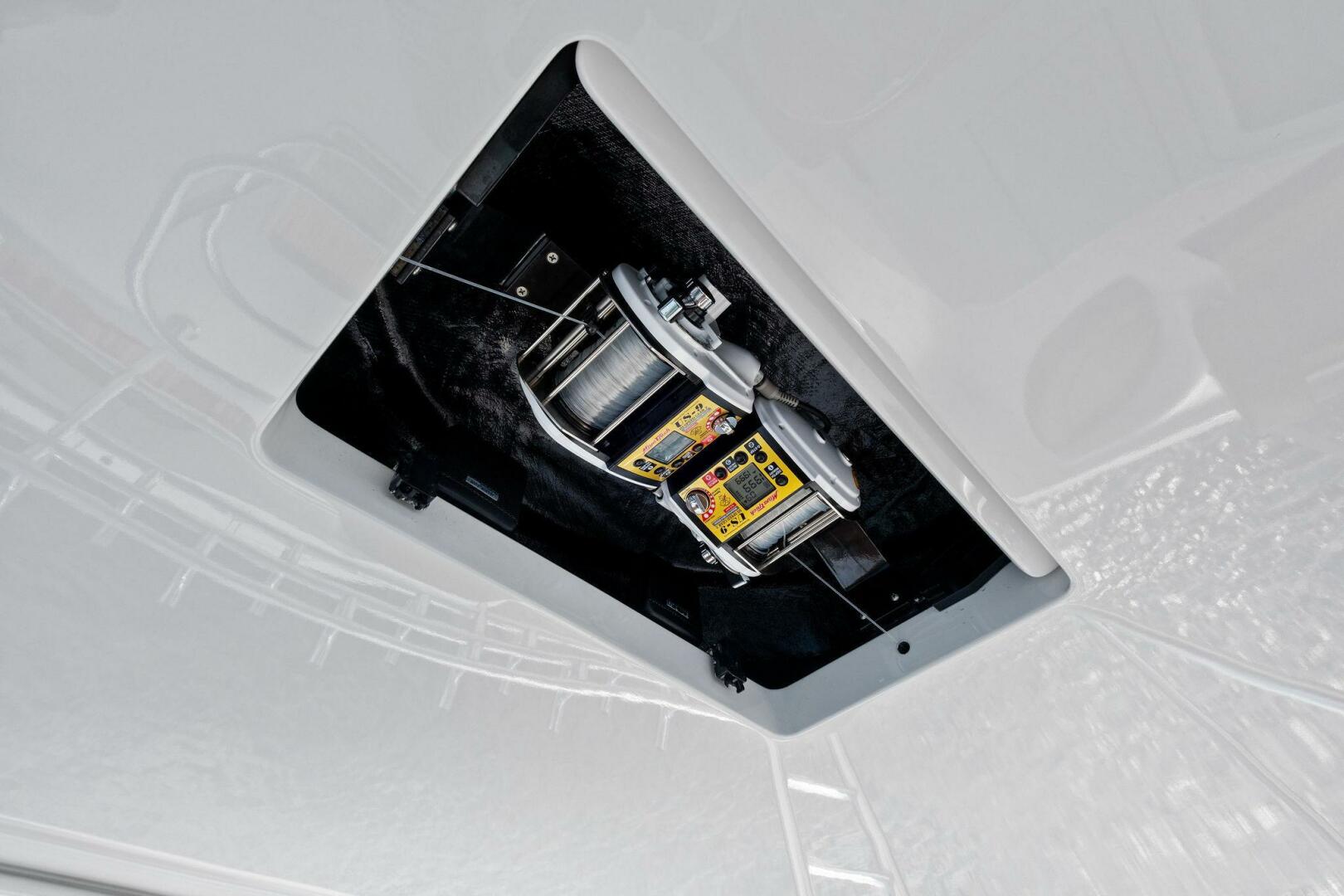 2012 Viking 82 Convertible - Image 81