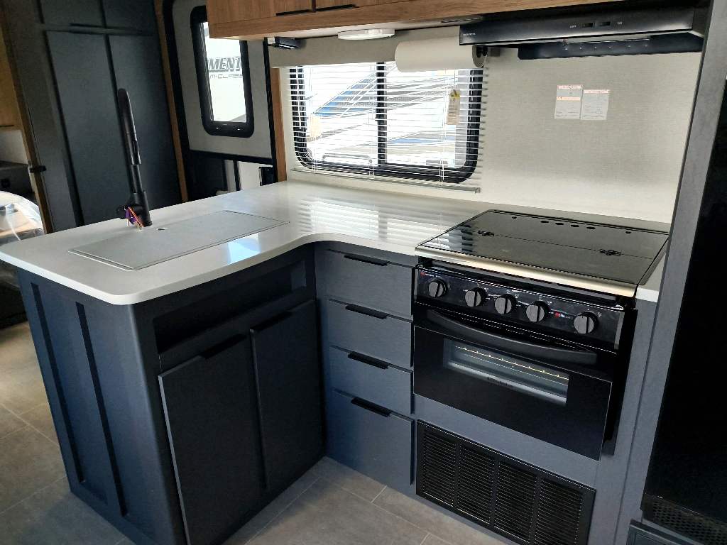 2025 HEARTLAND CORTERRA 33.3BH - Image 10