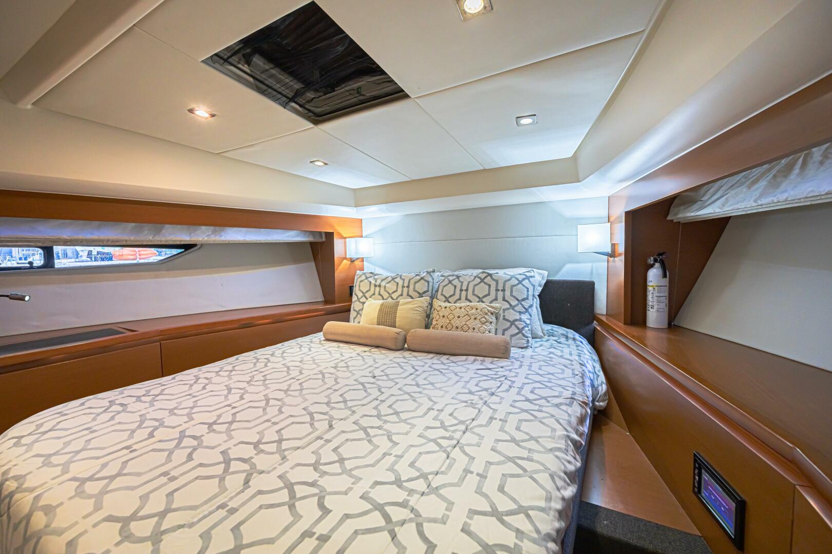 2013 Prestige 550S - Image 36