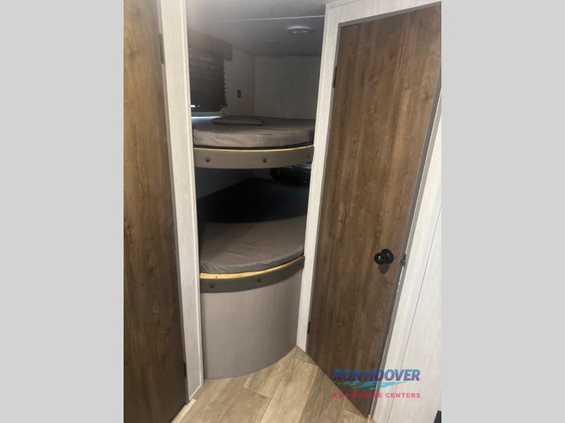 2025 COACHMEN VIKING 262DBS - Image 10