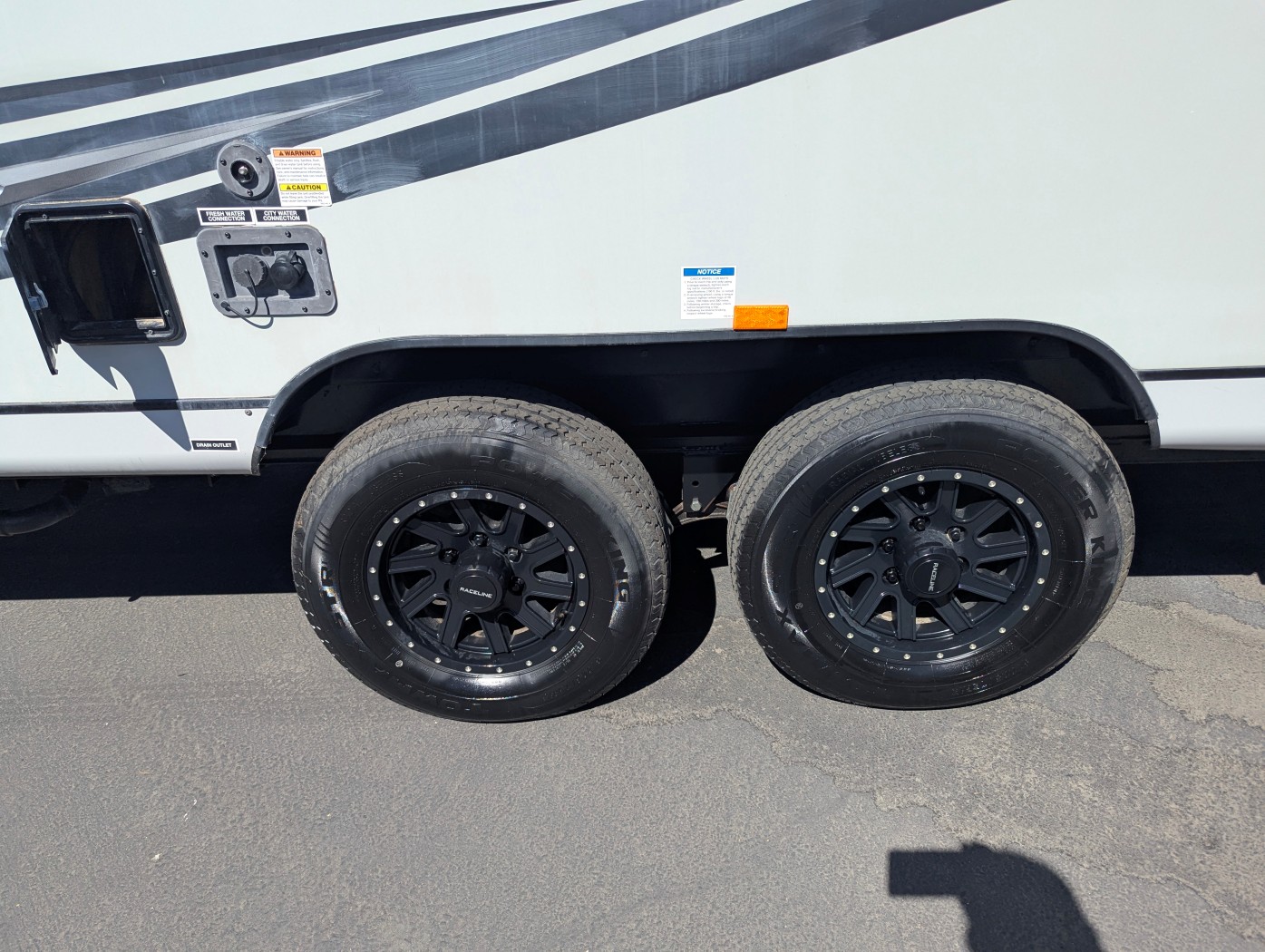2021 PACIFIC COACHWORKS BLAZEN 2614 - Image 5