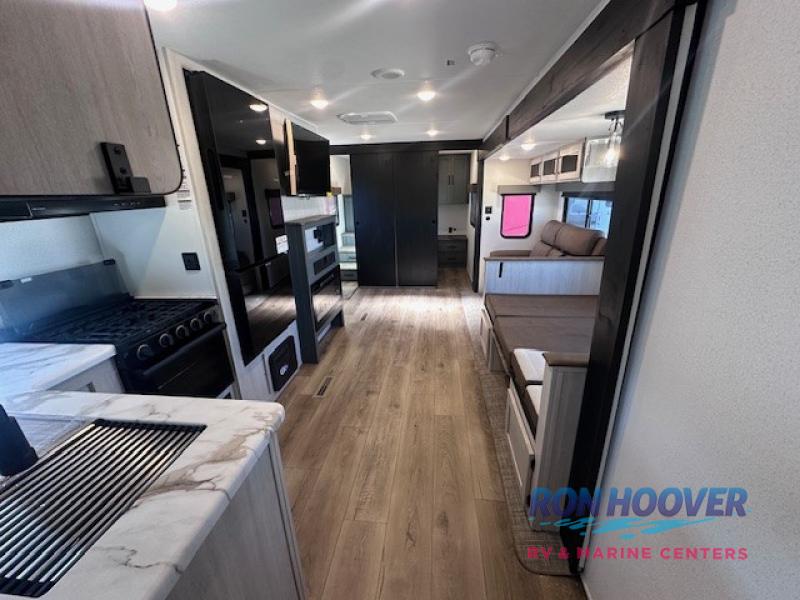 2026 PALOMINO 337BH - Image 31