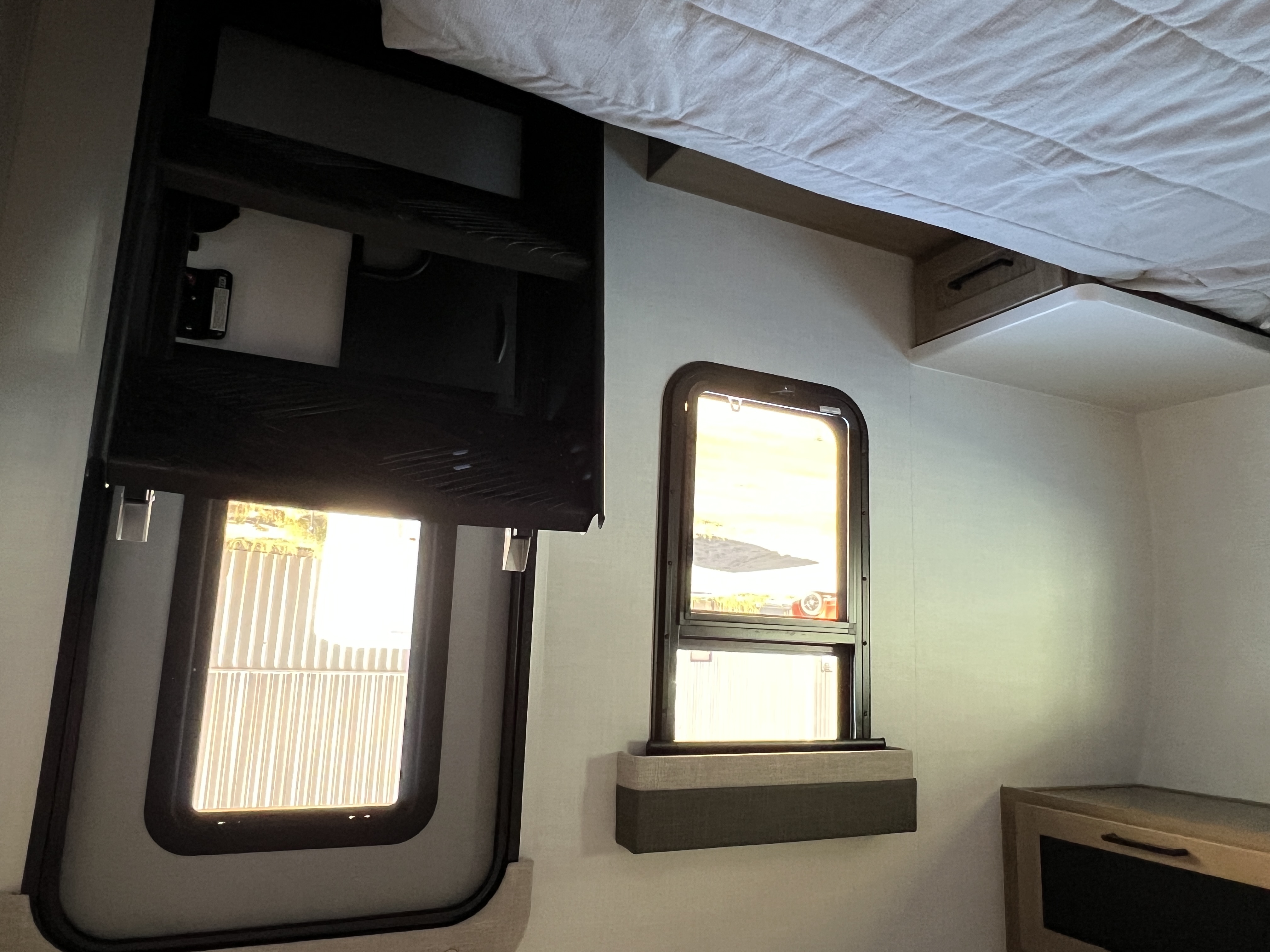 2027 Forest River Rockwood Mini Lite 2515S - Image 24