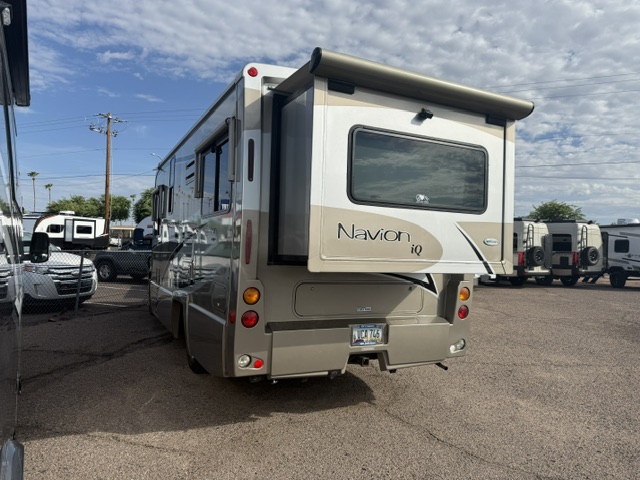 2009 Itasca Navion iQ 24DL - Image 2