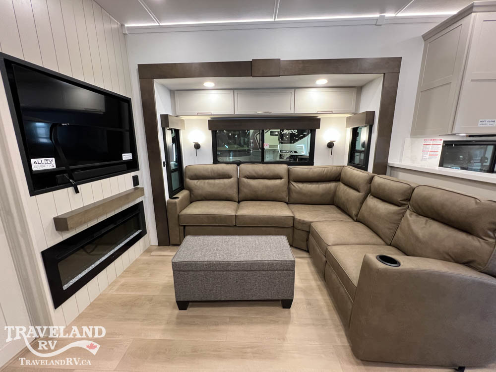 2027 Alliance RV Paradigm 395DS - Image 16