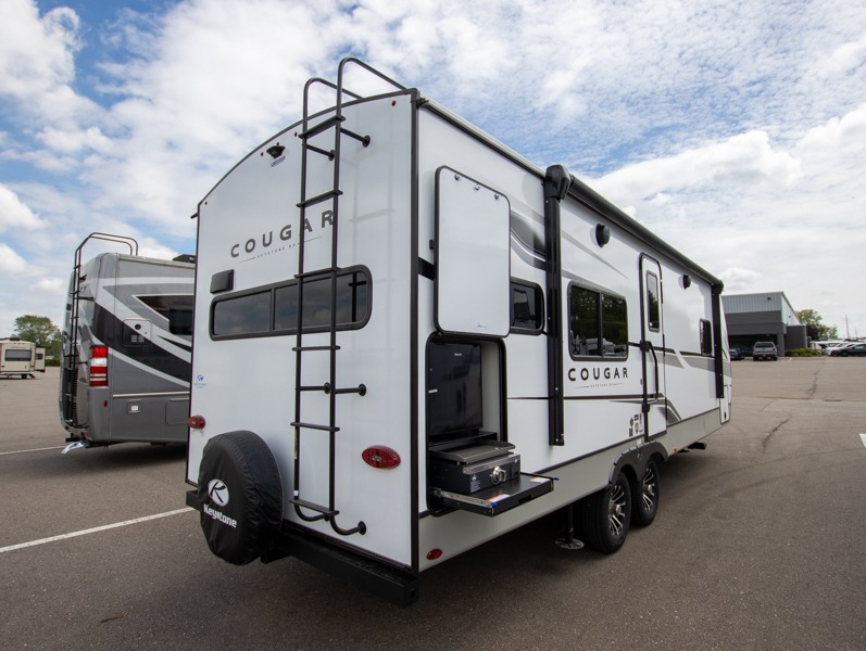 2025 Keystone Cougar Half-Ton 25MLE - Image 3