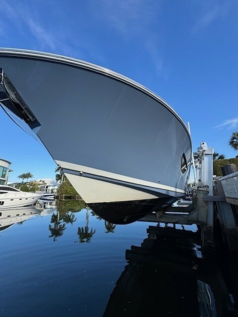 2023 PURSUIT S 428 Sport Base - Image 22