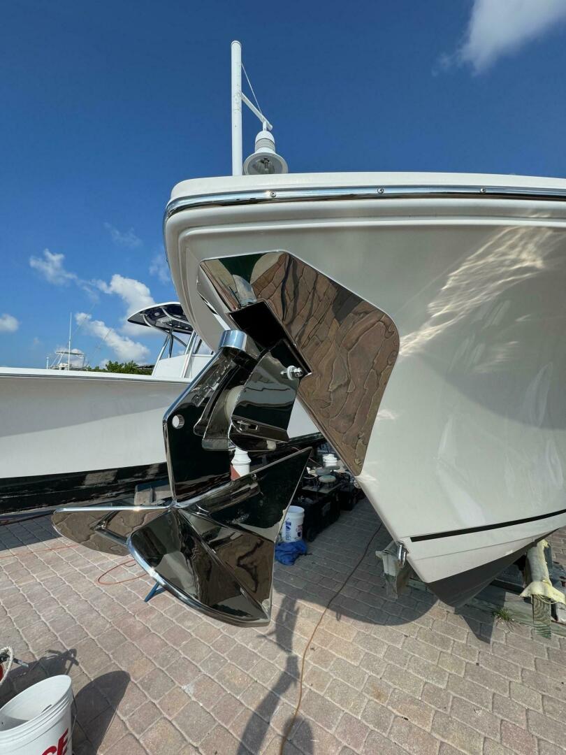 2023 Sailfish 290CC - Image 9