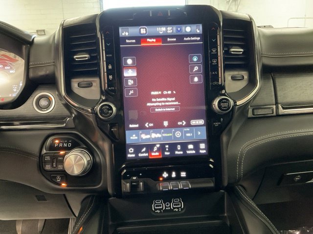 2024 Ram 1500 Pickup Crew Cab Limited 4WD - Image 17