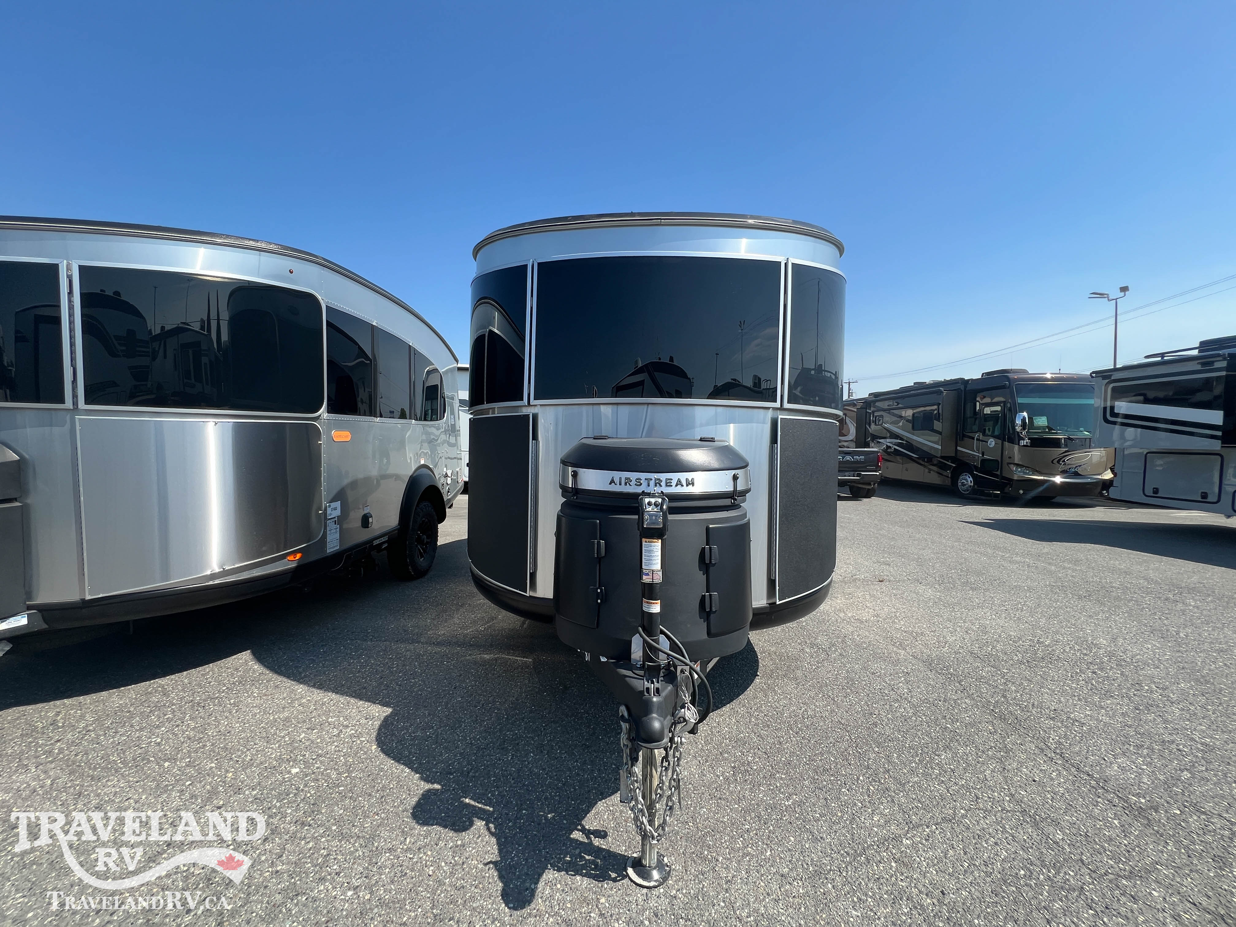 2026 AIRSTREAM 20XE BASECAMP - Image 4