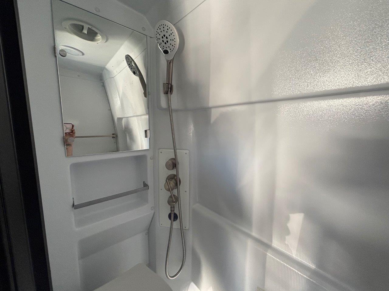 2026 Entegra Coach Expanse 21L - Image 9