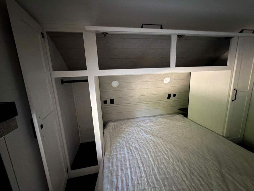2027 VENTURE RV SIENNA 311VDB - Image 34