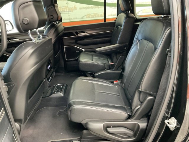 2024 Jeep Wagoneer Utility 4D Series III 4WD - Image 21