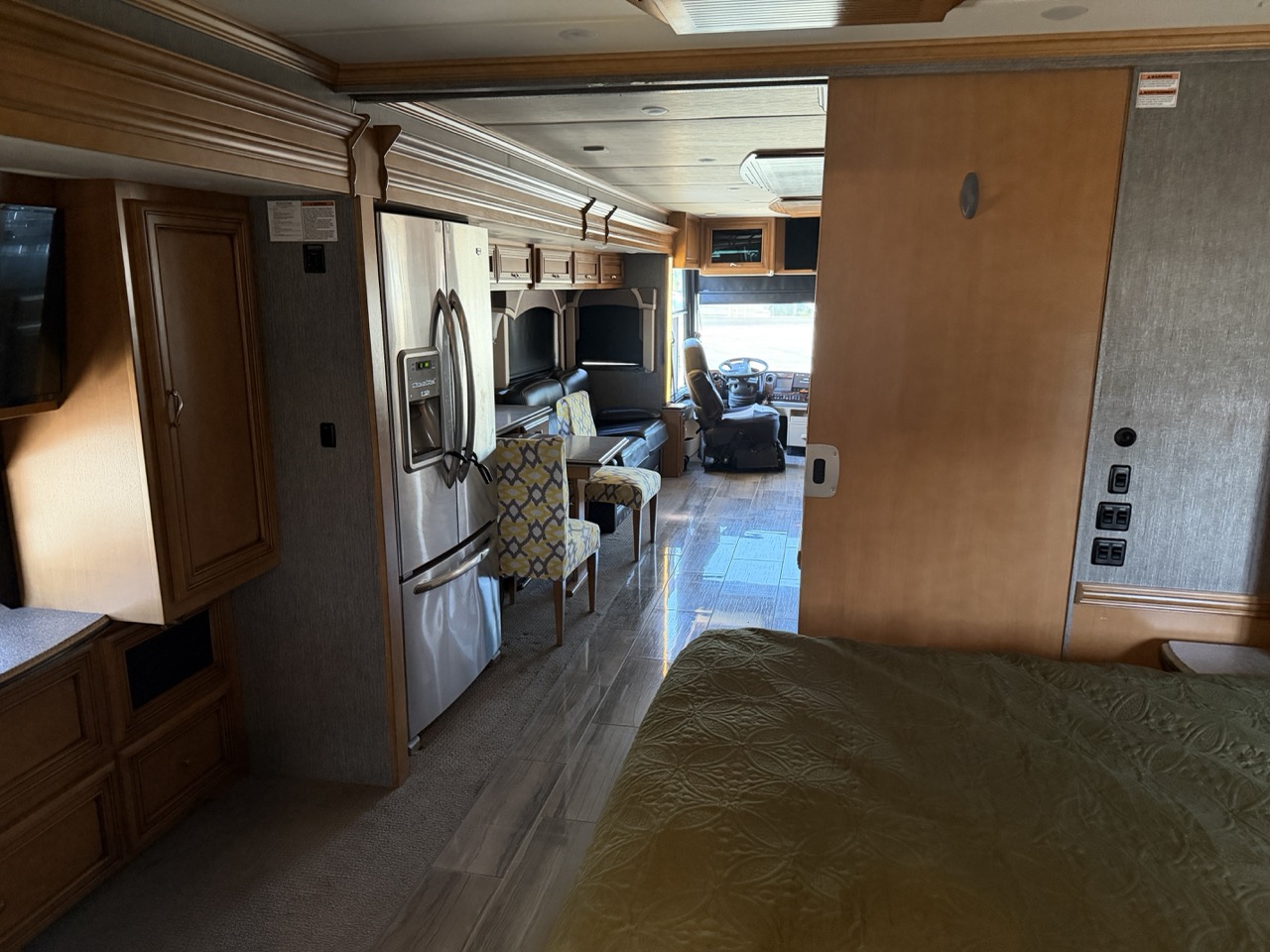 2015 Newmar Ventana 3636 - Image 26