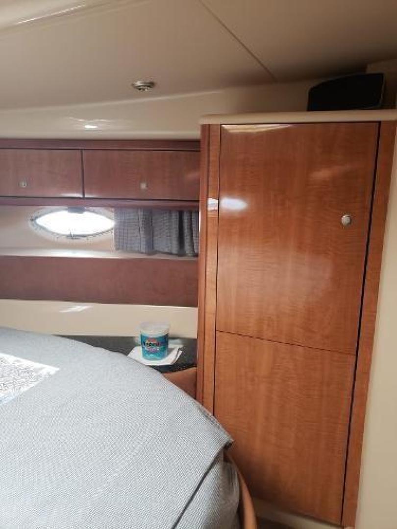2002 Maxum 4200 SCR - Image 28