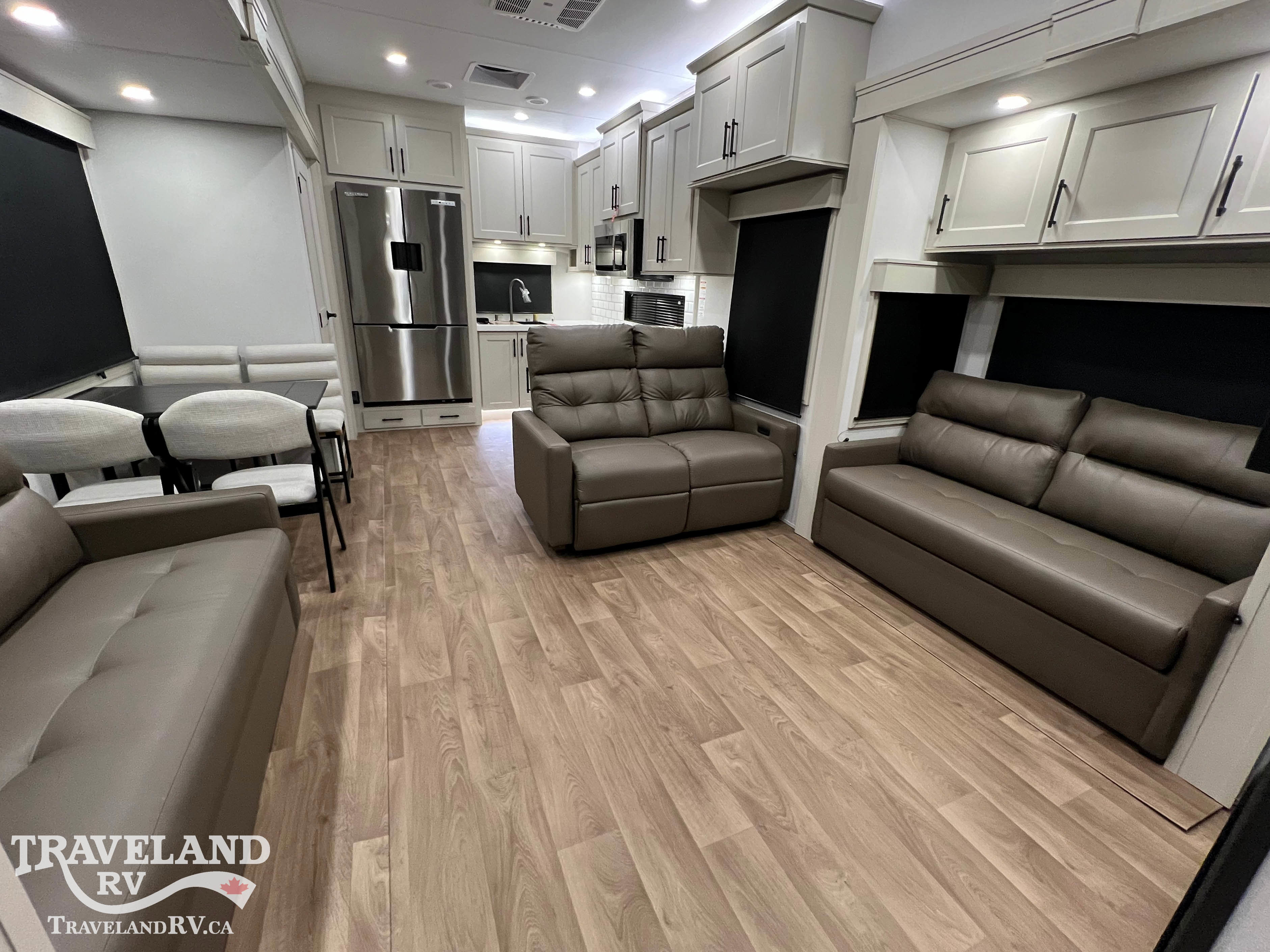 2026 Grand Design Solitude 417KB - Image 11