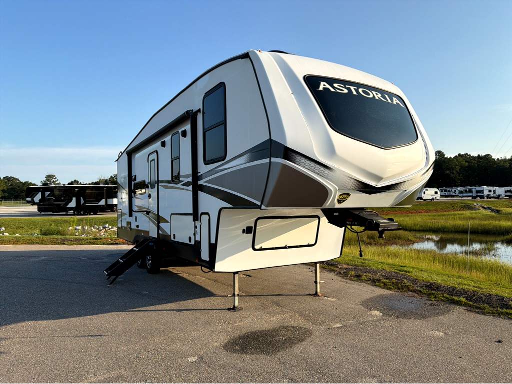 2023 DUTCHMEN ASTORIA 2503RLF - Image 1