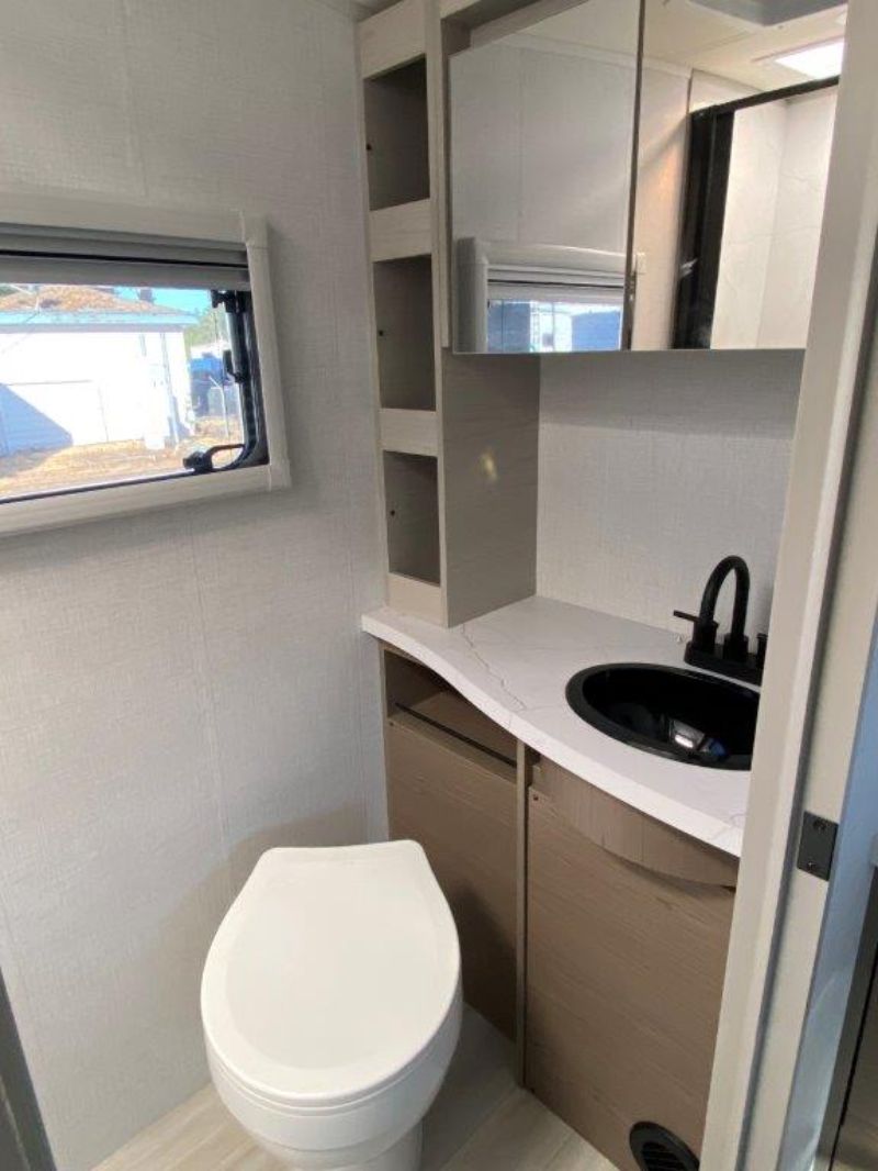 2026 Grand Design Serenova 150HL - Image 9