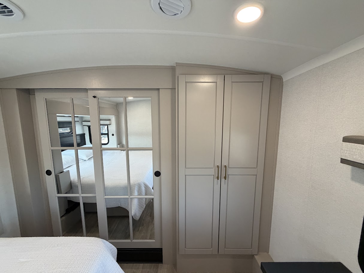 2027 JAYCO NORTH POINT 361RLBH - Image 56
