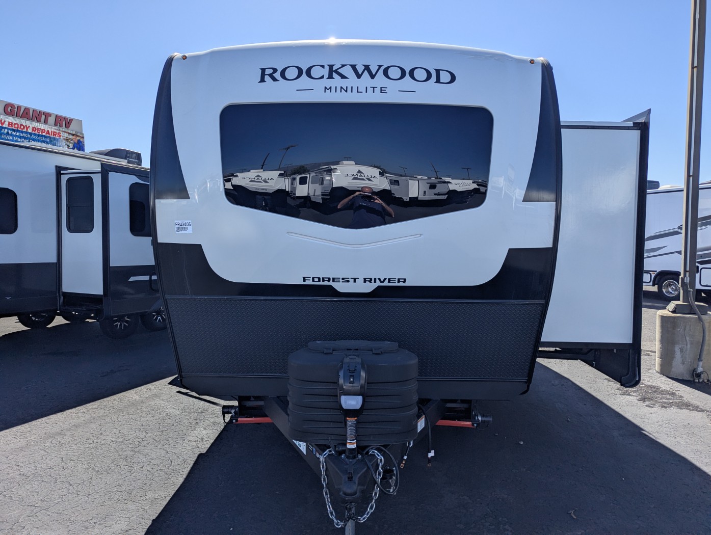2027 Forest River Rockwood Mini Lite 2523MBR - Image 2