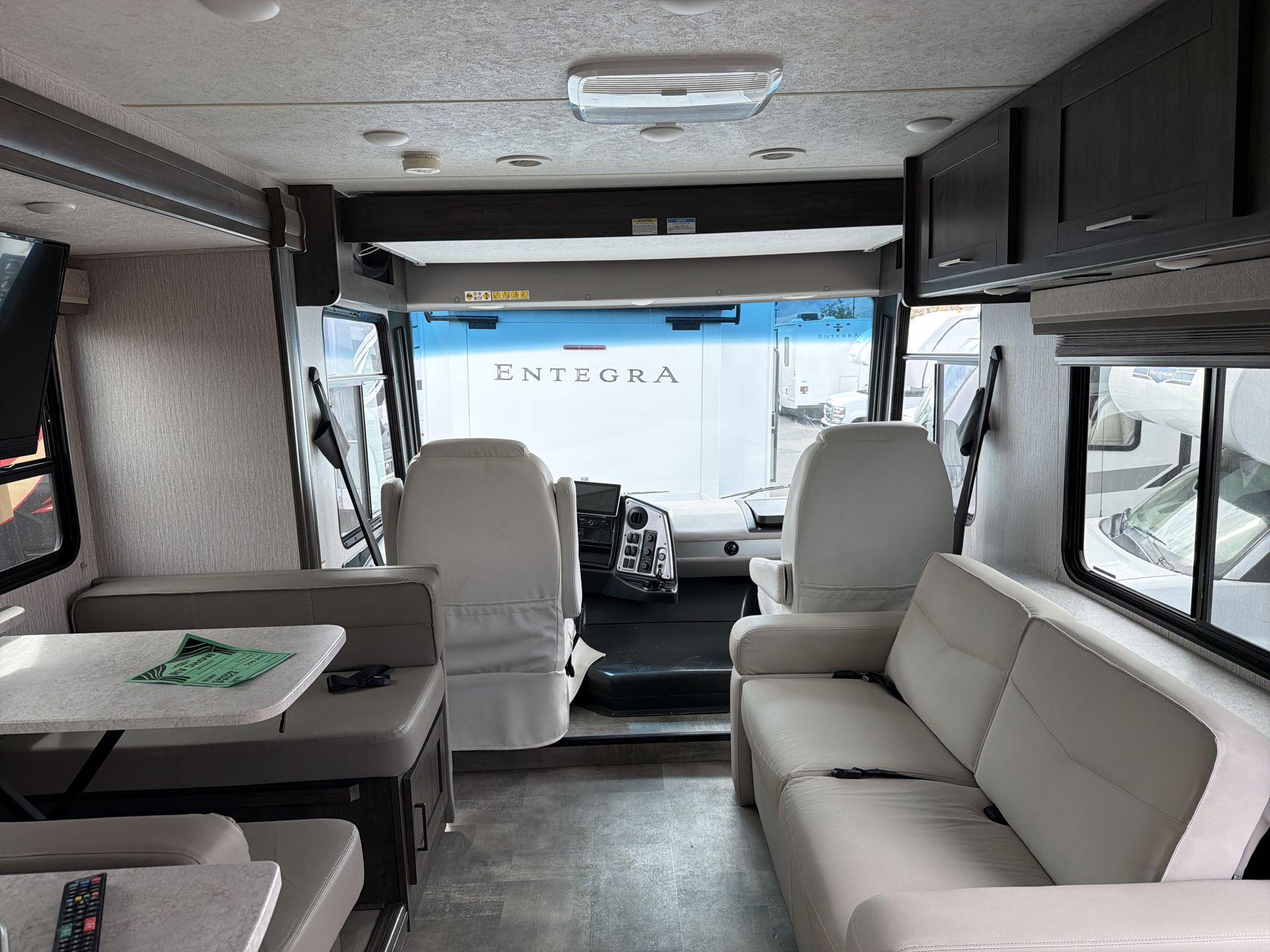 2023 Coachmen Pursuit 31BH - Image 29