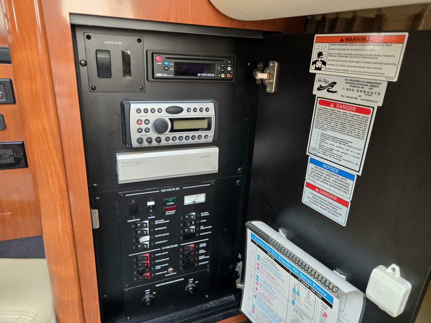 2007 Sea Ray 310 Sundancer - Image 7