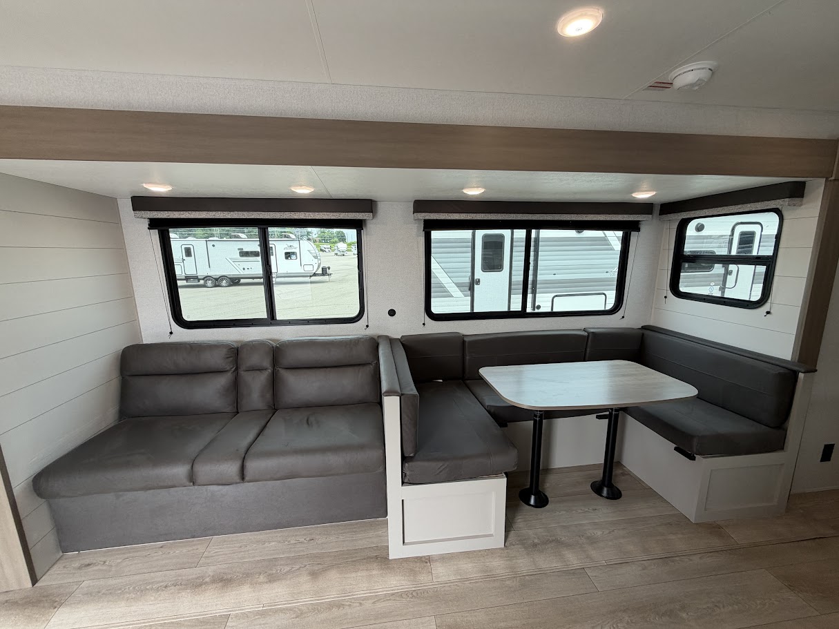 2027 JAYCO JAY FLIGHT 330TBS - Image 14