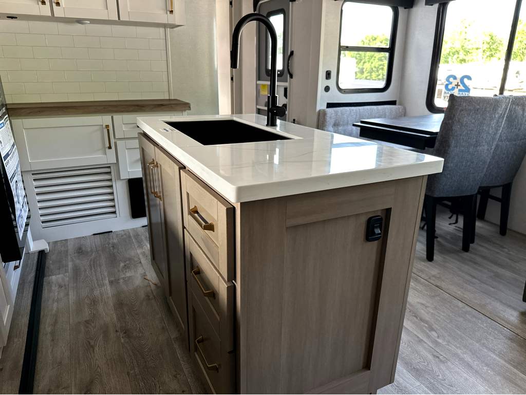 2027 JAYCO EAGLE 312BHOK - Image 10