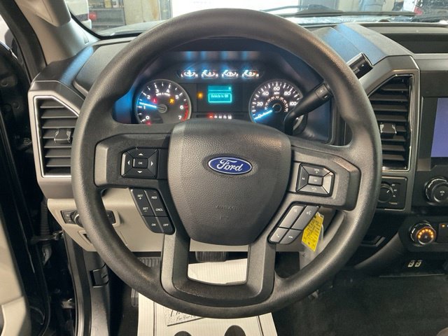 2019 Ford F150 Crew Cab XLT 4WD - Image 17