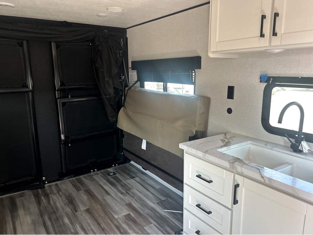 2026 JAYCO JAY FLIGHT SLX 265TH - Image 8