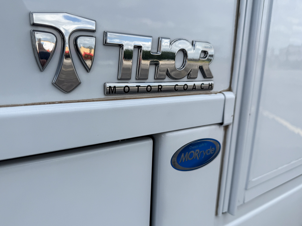 2025 THOR MOTORCOACH 24FB - Image 15