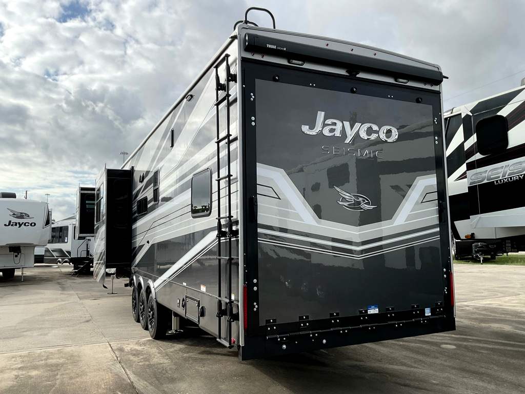 2026 JAYCO SEISMIC 399 - Image 29