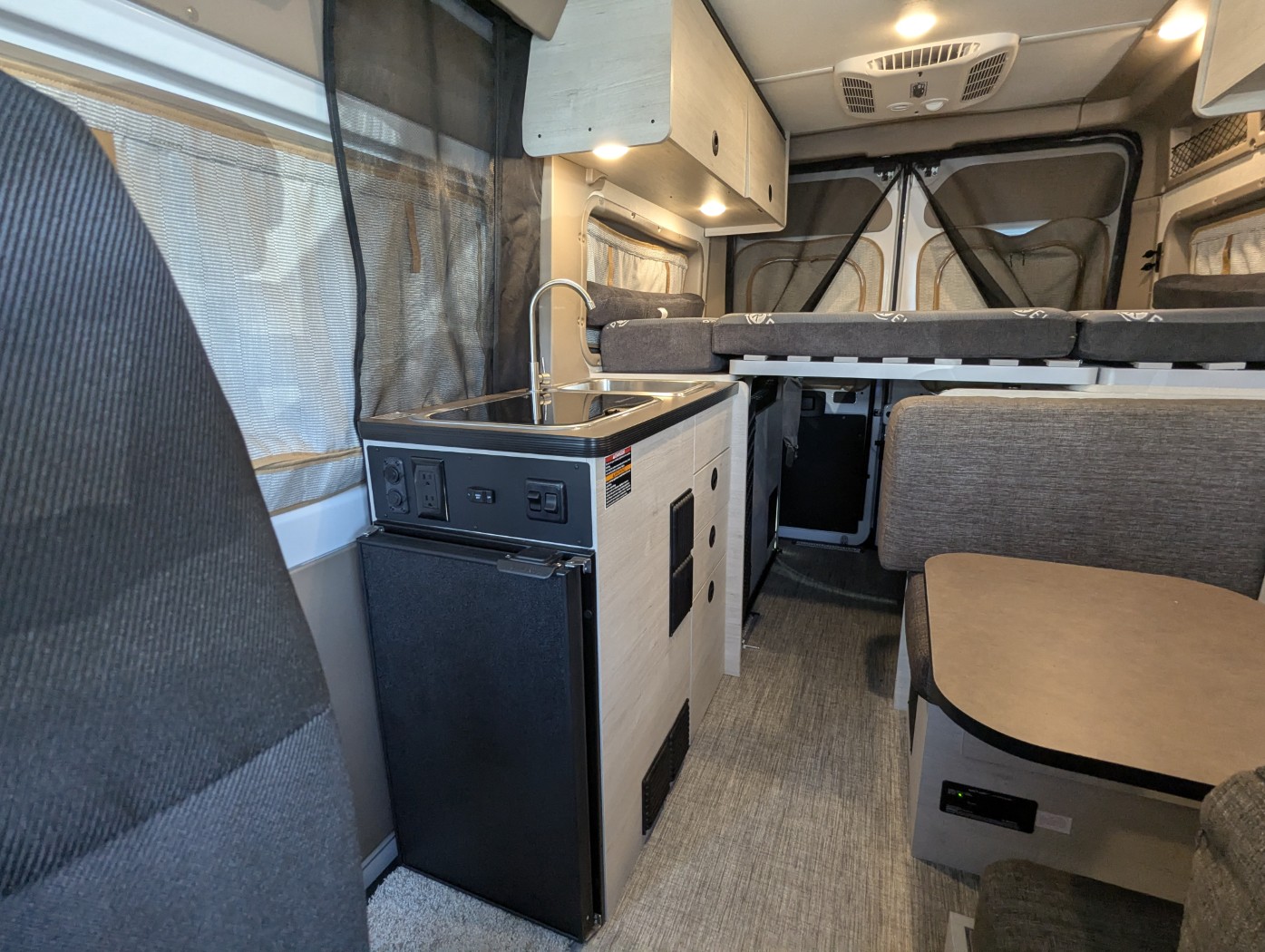 2026 Winnebago Solis Pocket 36A - Image 16
