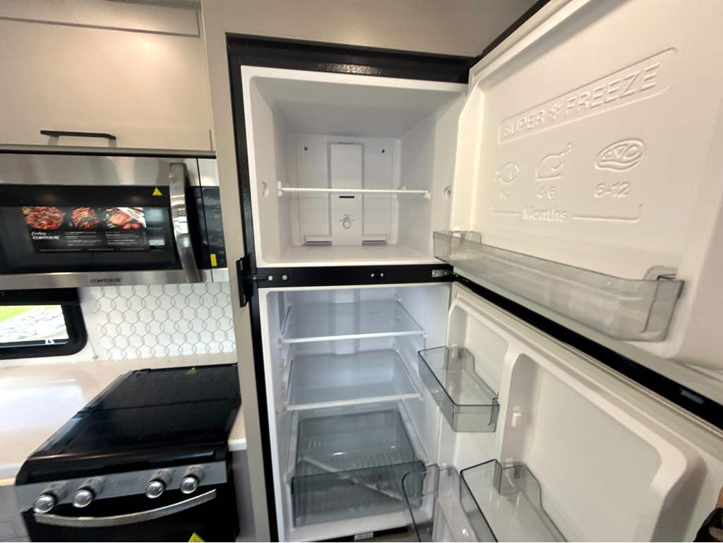 2027 ENTEGRA COACH ODYSSEY 29V - Image 24