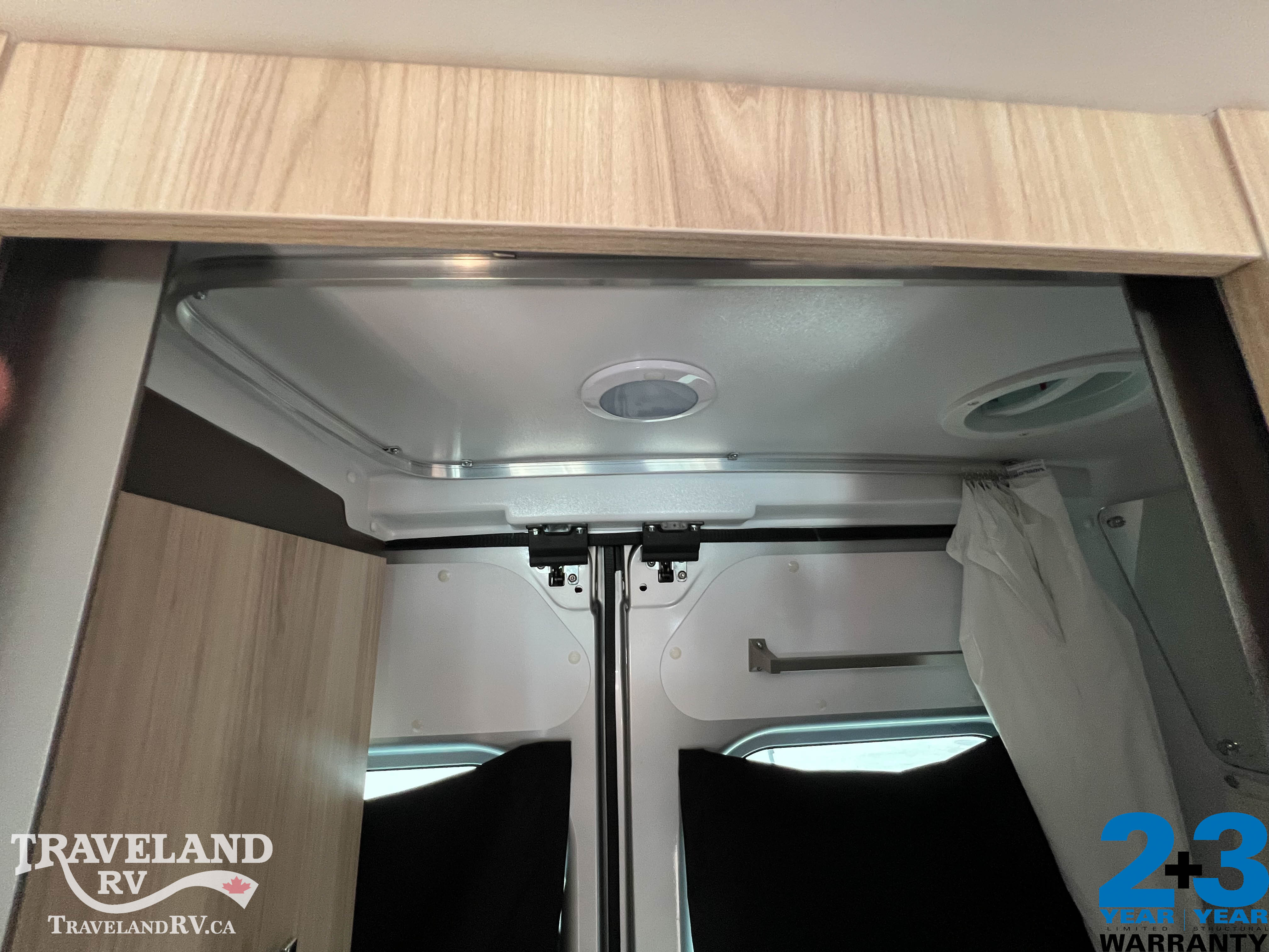 2027 Jayco Comet 18C - Image 17
