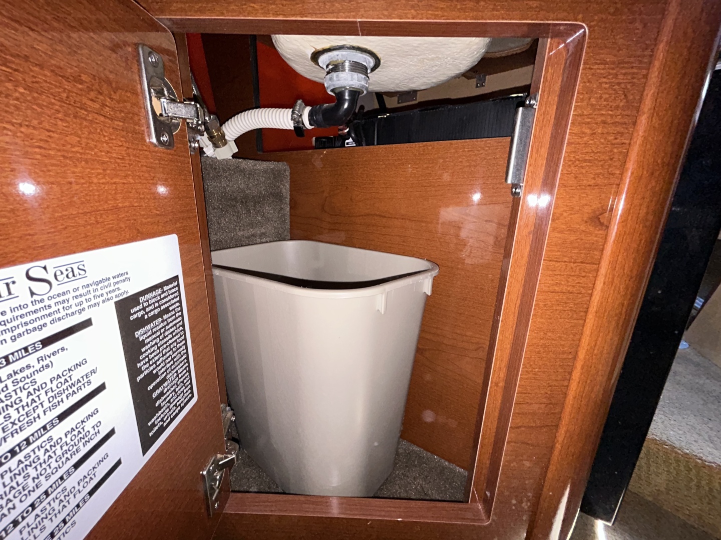 2014 Sea Ray - Image 108