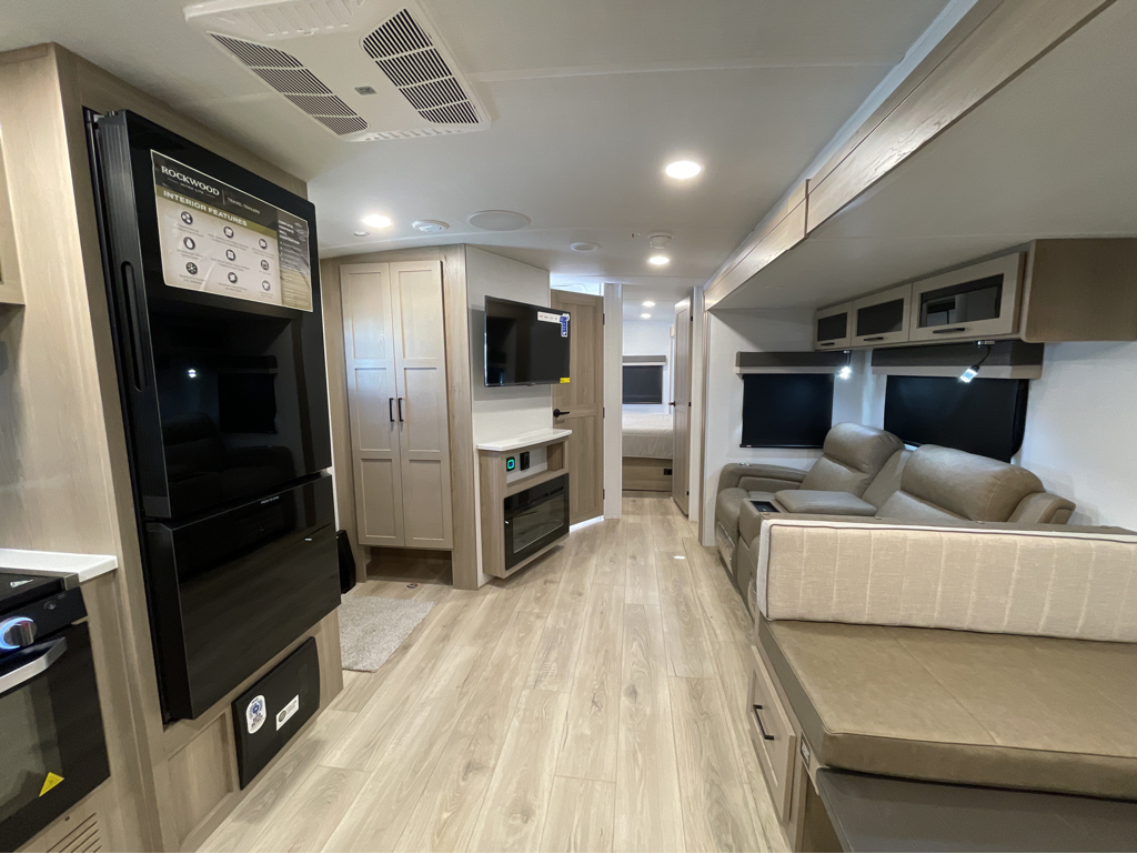 2026 Forest River Rockwood Ultra Lite 2608BS - Image 4