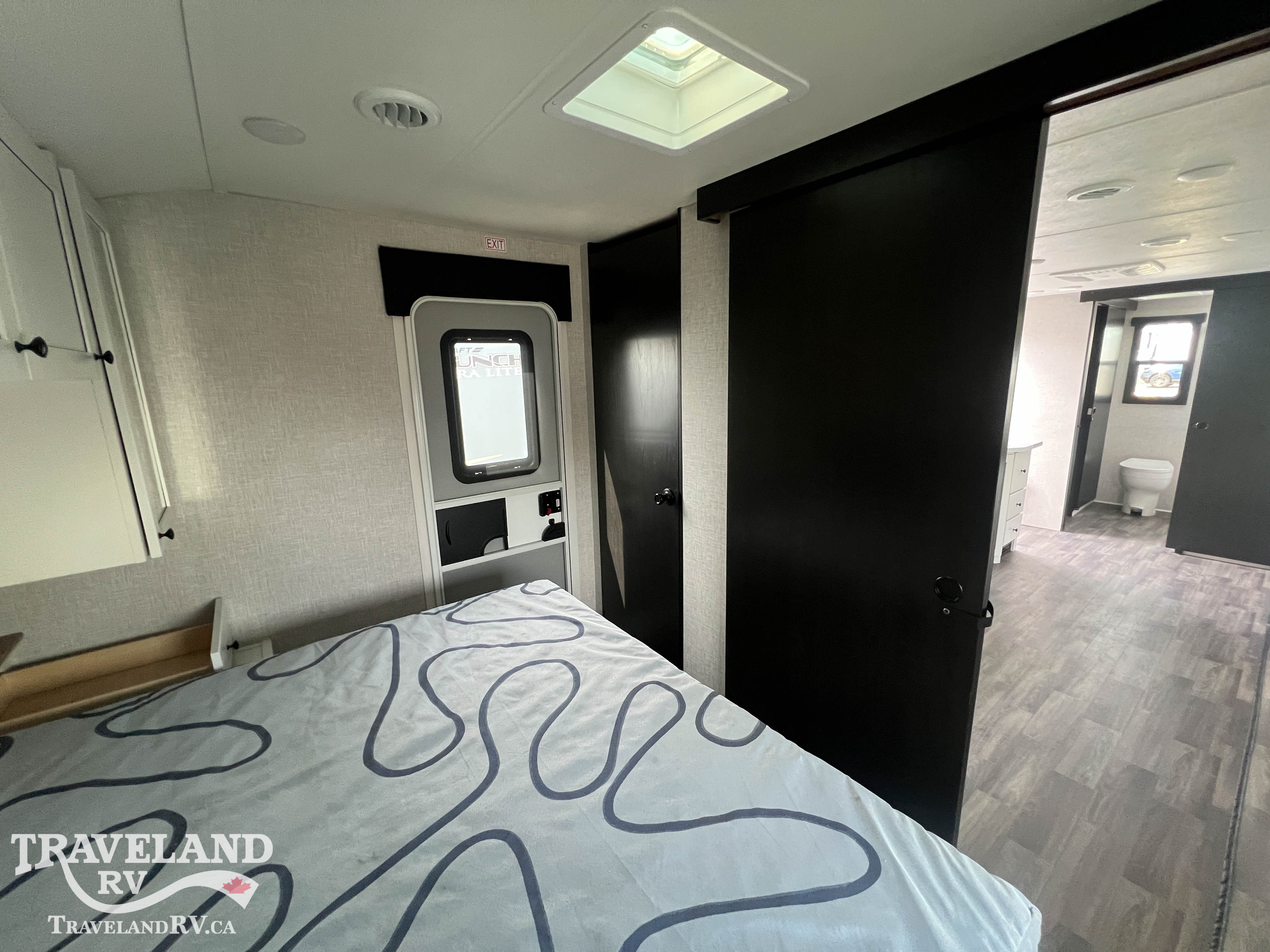2025 Highland Ridge Range Lite 252RB - Image 11