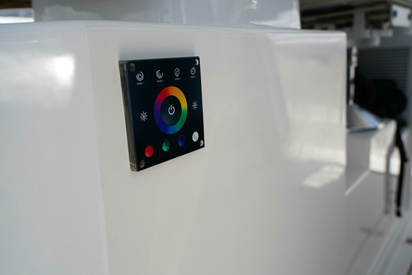 2022 PURSUIT S 428 Sport Base - Image 22