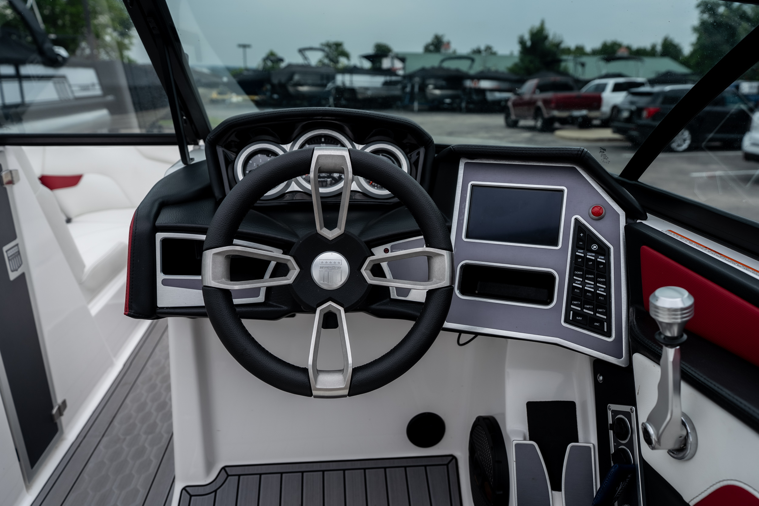 2023 MasterCraft XT24 - Image 16
