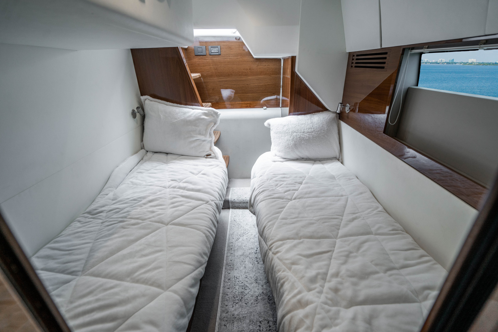 2018 Princess F62 - Image 102