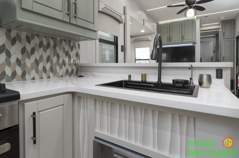 2025 CrossRoads Redwood RW401LK - Image 25
