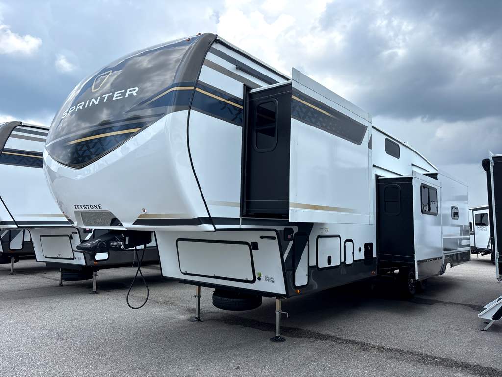 2026 Keystone SPRINTER 3590LFT - Image 3
