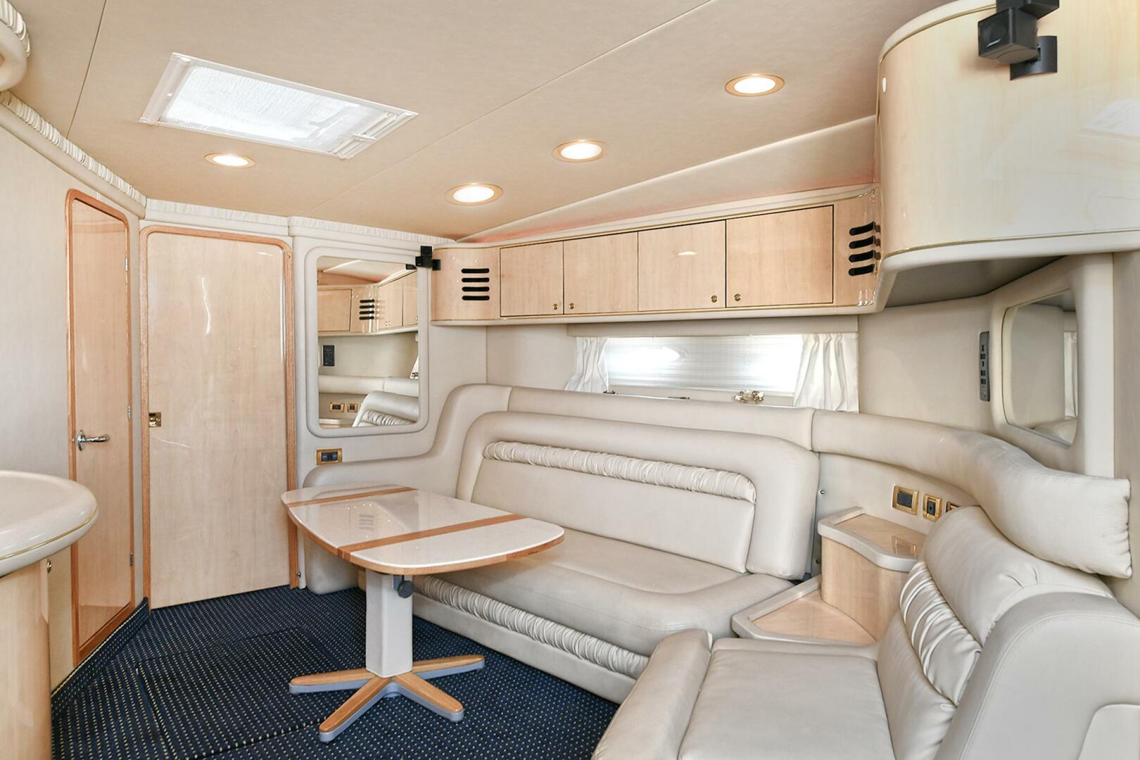 2000 Sea Ray 460 Sundancer - Image 23