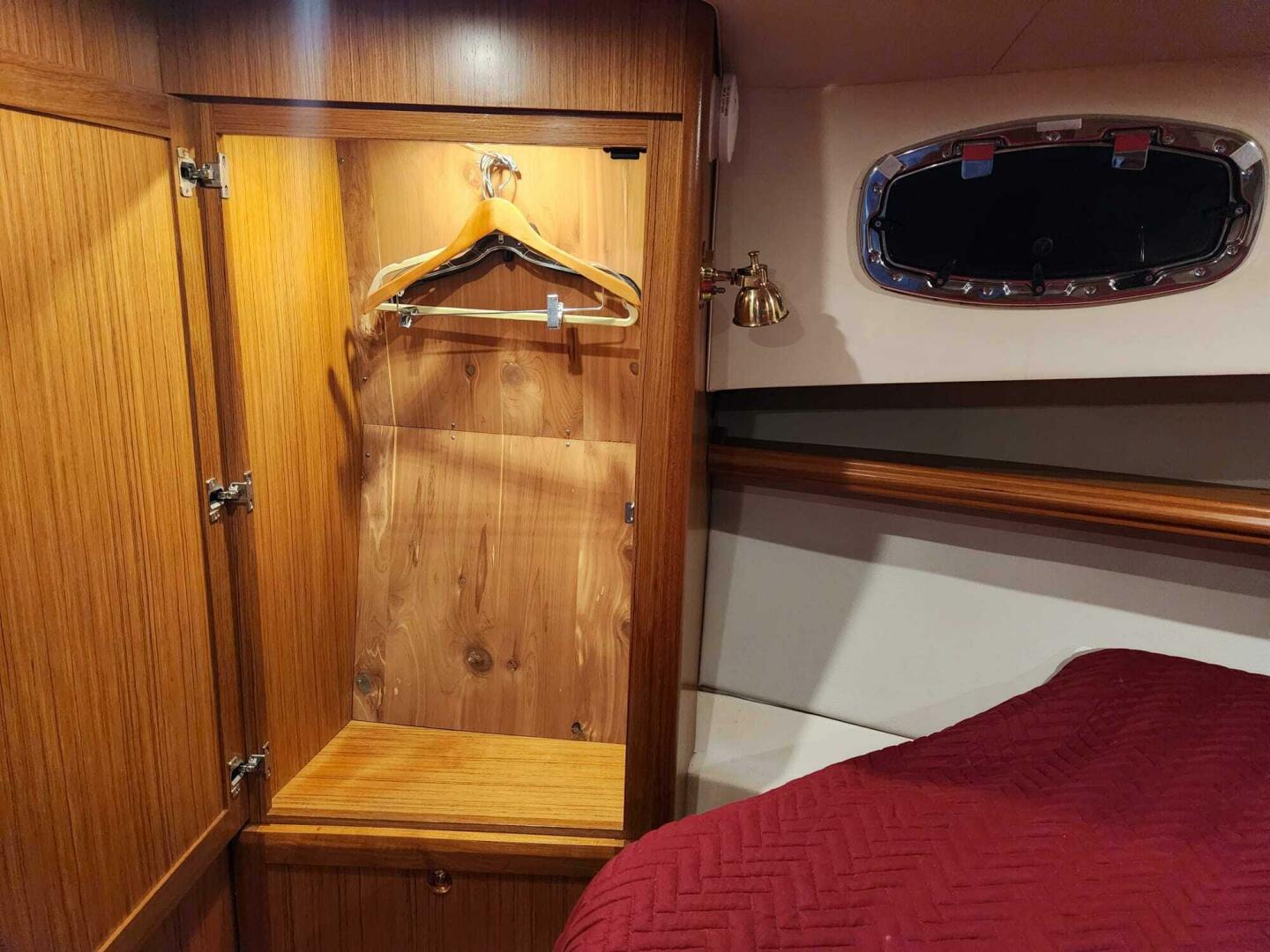 2016 Mainship M34 Pilot - Image 17